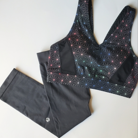 ❗SOLD ❗65% OFF SALE Avocado | Sports Bra & Capri Set - Picture 16 of 16
